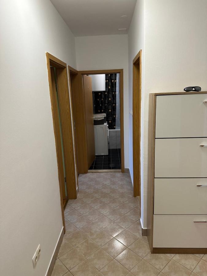 Apartamento Apartman Aurora Kaštel Novi Exterior foto